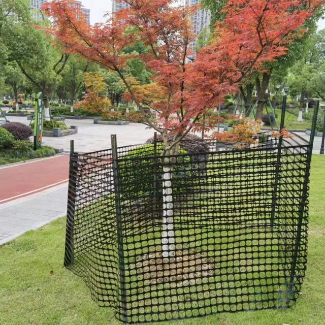 YONGTE Black Safety Fence Plastic Mesh Fencing Roll, 4X100 Feet Temporary Netting for Garden Animal Barrier